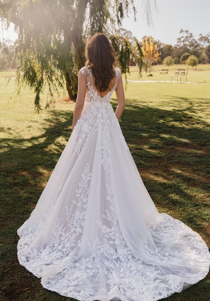 SARAH_24400_4-715x1024